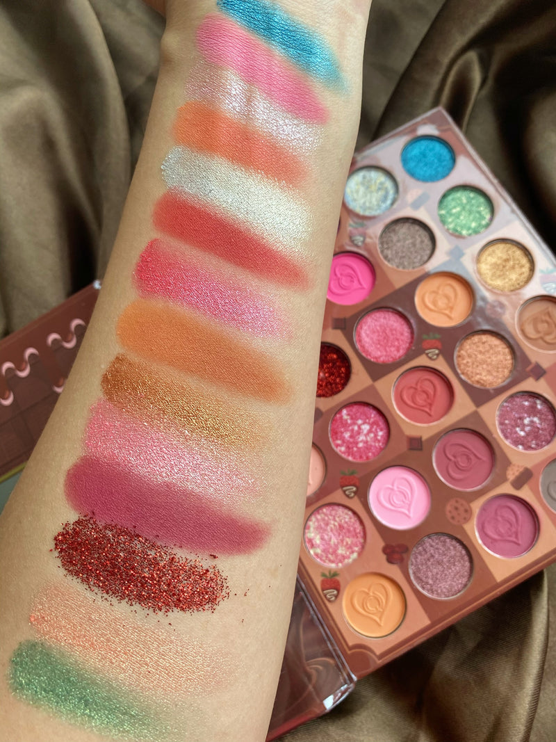 Cocoa Love Eyeshadow Palette - 69 Shades!