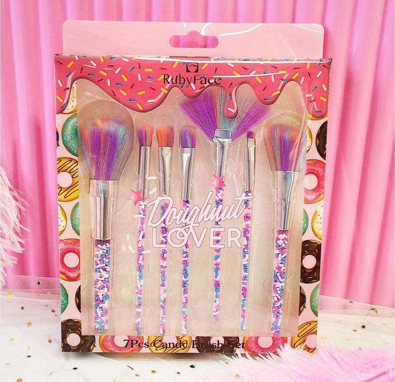 Cute Candy Brush Set